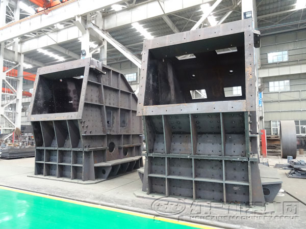 重錘破碎機(jī)性能特點(diǎn)