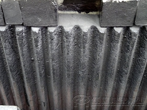  顎式破碎機鄂板