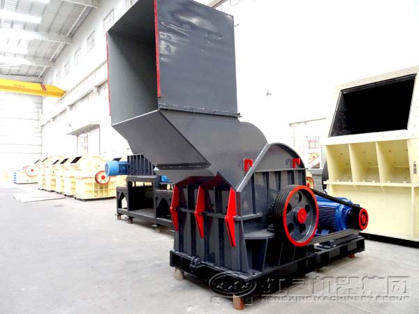 紅星除鐵式錘式破碎機