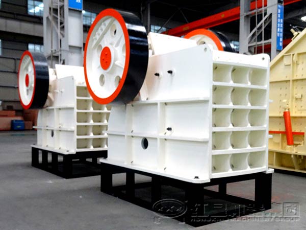 鄂式破碎機(jī)