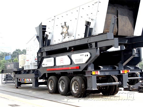 反擊式破碎機(jī)移動式破碎站