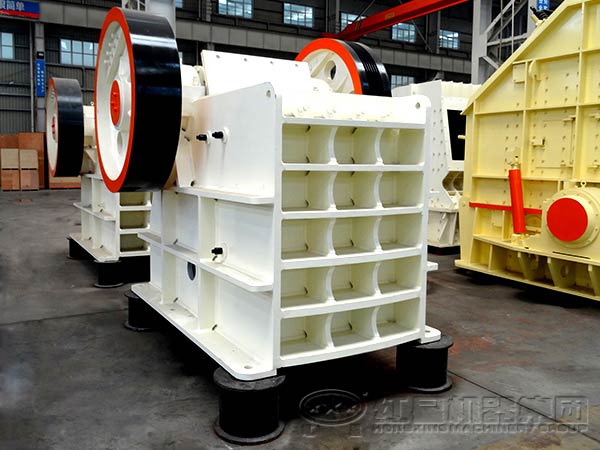 顎式破碎機(jī)
