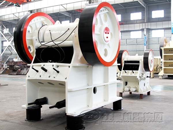 歐版顎式破碎機(jī)