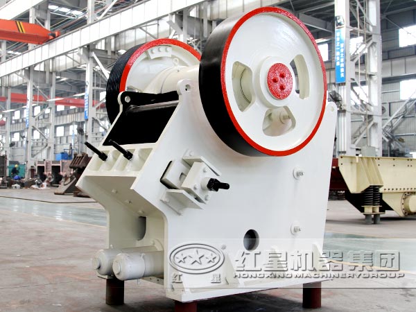 河南石英石破碎機生產(chǎn)車間