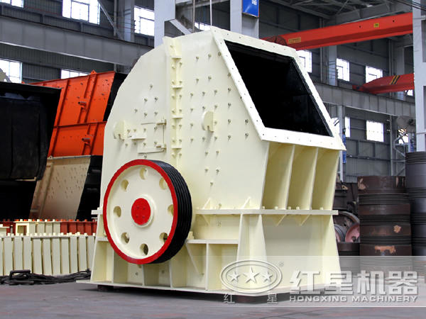 重錘式破碎機圖