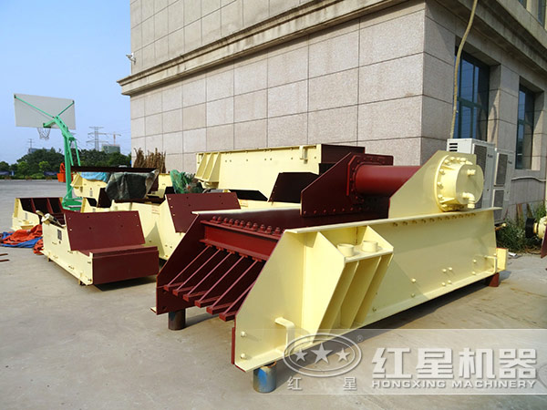 振動給料機(jī)廠家車間