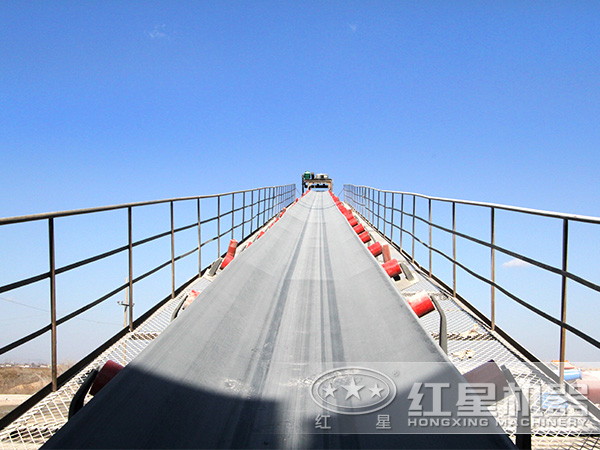 膠帶輸送機(jī)