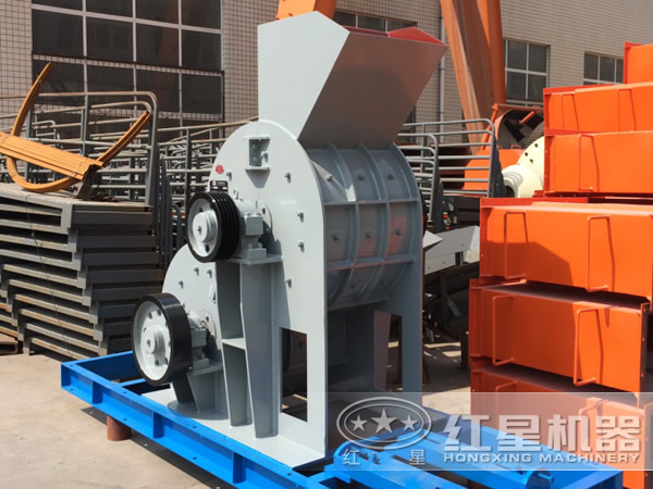 新型雙級(jí)破碎機(jī)廠家