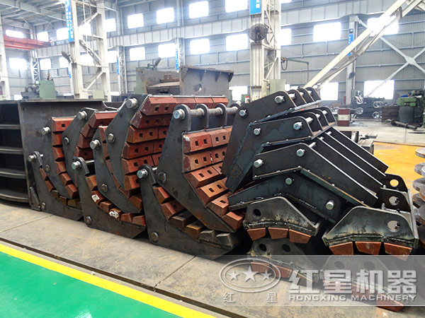 反擊式破碎機反擊板