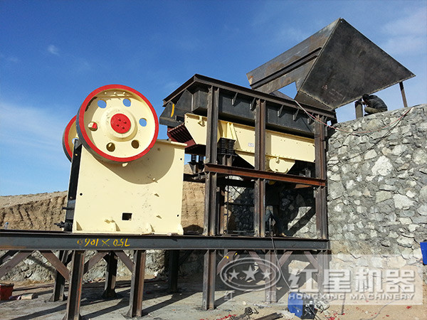 無(wú)塵石子生產(chǎn)線現(xiàn)場(chǎng)