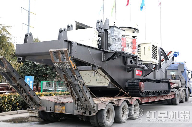 紅星履帶式鵝卵石移動破碎機質(zhì)量可靠、價格實惠