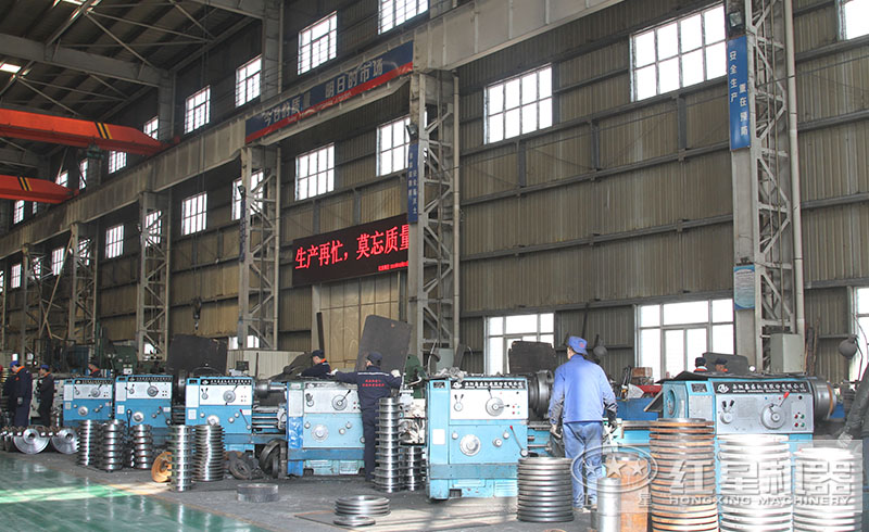 紅星智能化生產(chǎn)車間，用心專注于每一道工序