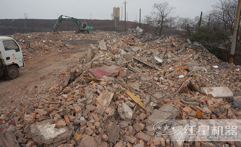 建筑垃圾大量堆積——不合理處置，危害多多
