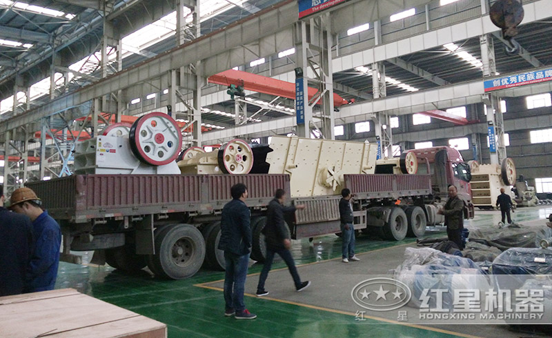 紅星大型生產(chǎn)車(chē)間一角