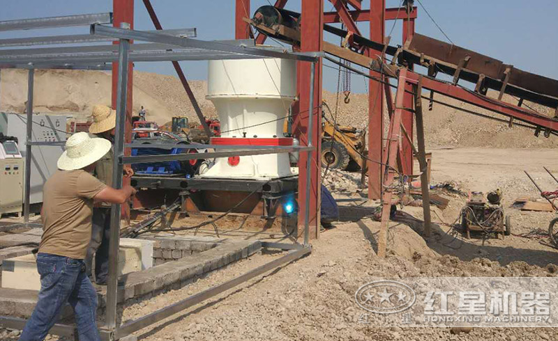 圓錐式破碎機(jī)生產(chǎn)線現(xiàn)場