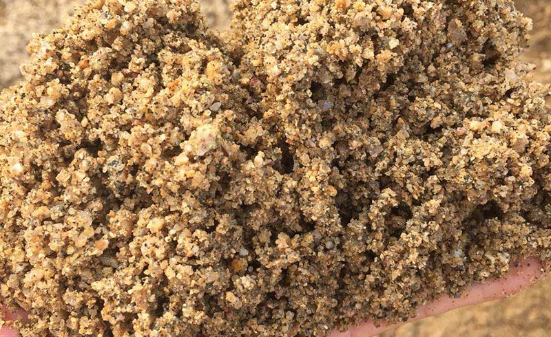 經(jīng)水洗輪式洗沙機(jī)清洗過的砂子價(jià)格翻倍，更受市場歡迎