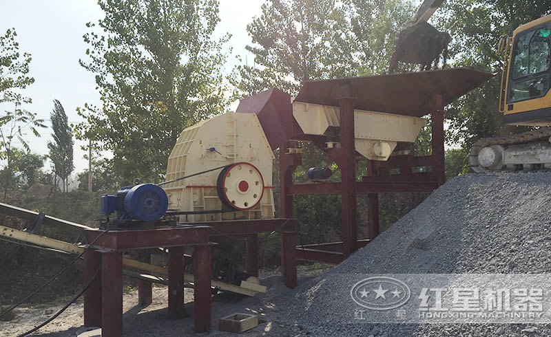 紅星錘式破碎機(jī)生產(chǎn)線現(xiàn)場(chǎng)