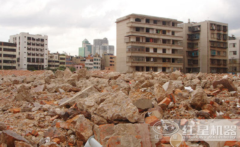 建筑垃圾堆積成災(zāi)，合理利用方可變廢為寶