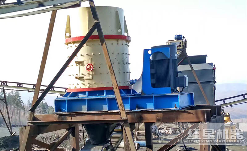 紅星復(fù)合式粉砂機(jī)制砂生產(chǎn)線現(xiàn)場(chǎng)