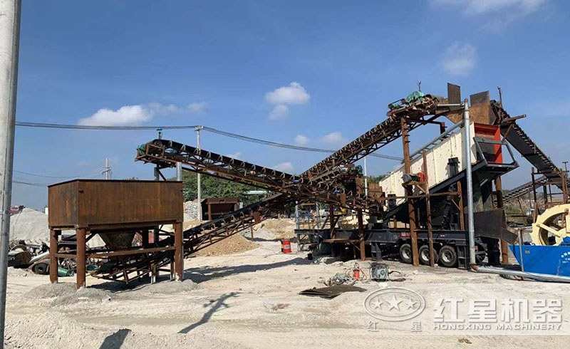 場(chǎng)地需要時(shí)常轉(zhuǎn)換，頻繁基建過于麻煩，移動(dòng)式打砂機(jī)為您開創(chuàng)流動(dòng)打沙新時(shí)代