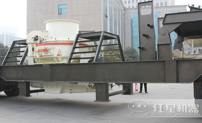 紅星移動(dòng)式制砂機(jī)行走自如，流動(dòng)式打沙更便捷