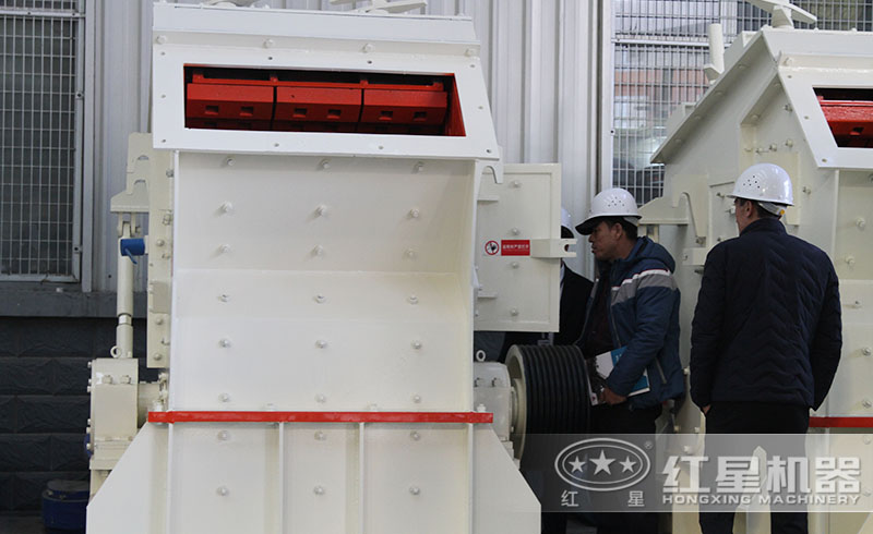 用戶來(lái)紅星廠區(qū)參觀購(gòu)置反擊破