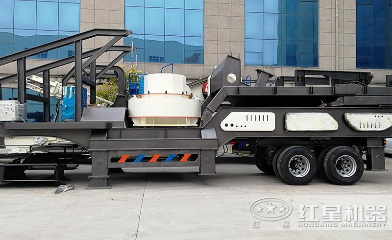 移動(dòng)式制砂機(jī)機(jī)動(dòng)靈活，流動(dòng)打沙更便捷