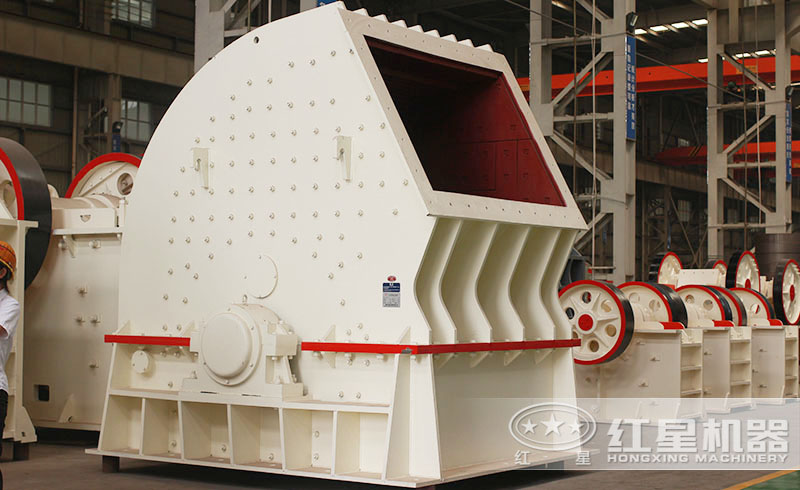 粗碎設(shè)備—錘式破碎機(jī)