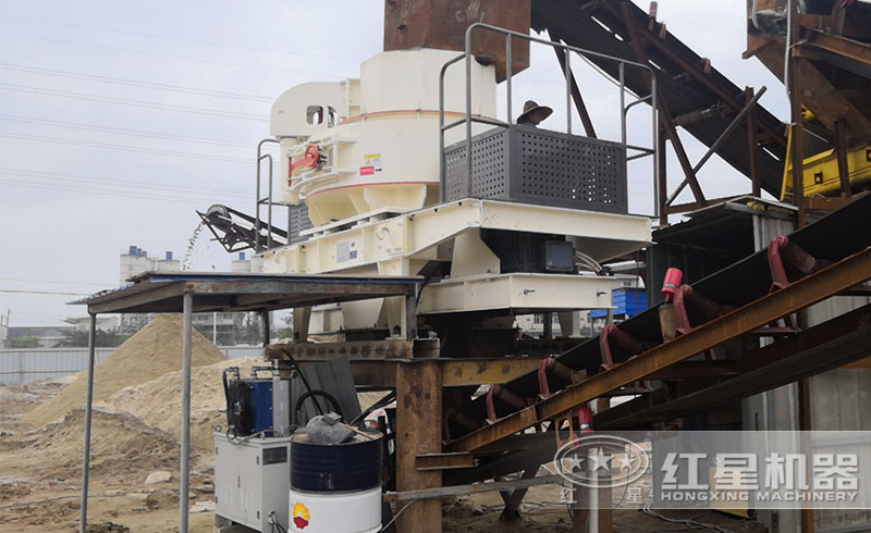 紅星用戶固定式沙子細(xì)碎整形機(jī)制砂生產(chǎn)線現(xiàn)場(chǎng)