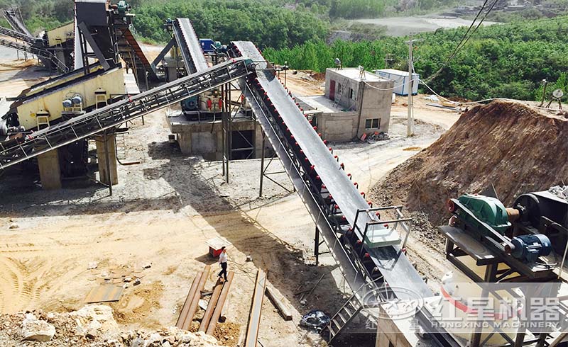 紅星用戶的固定式碎石生產(chǎn)線現(xiàn)場