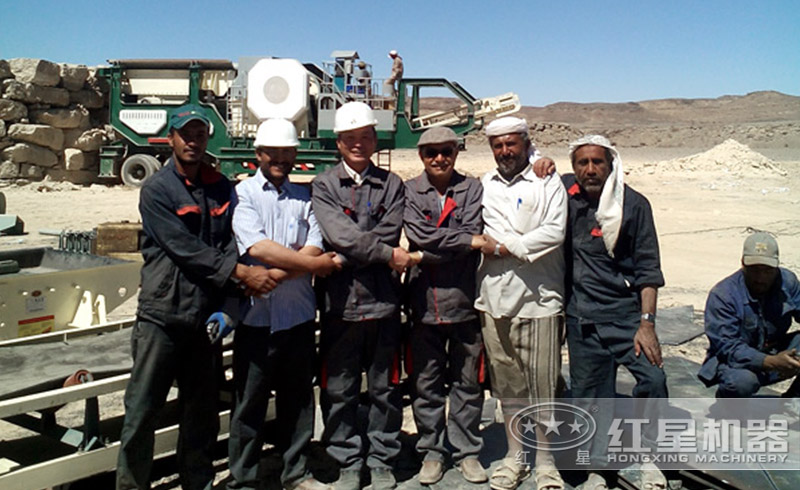 紅星用戶移動式砂石設備調試現(xiàn)場