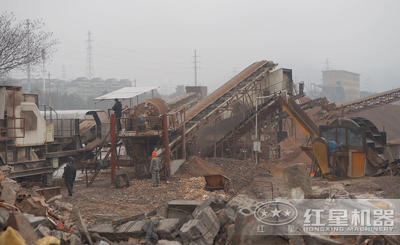 紅星用戶建筑垃圾破碎現(xiàn)場