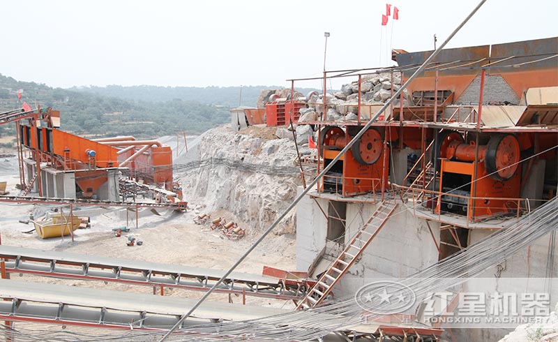 紅星大型顎破碎石現場