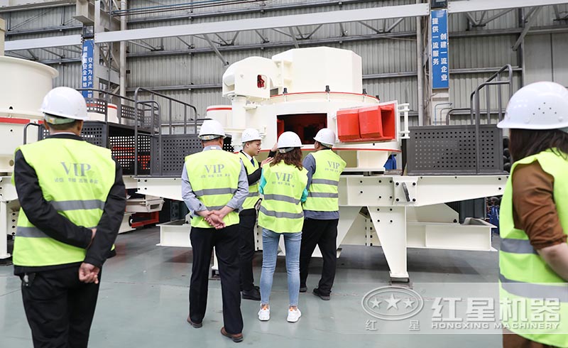山西用戶不遠千里來紅星參觀購置鵝卵石制砂設(shè)備