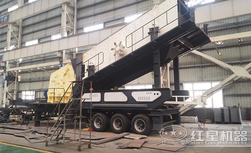 紅星移動式破碎機鑄造車間，多款移動破現(xiàn)貨供應(yīng)