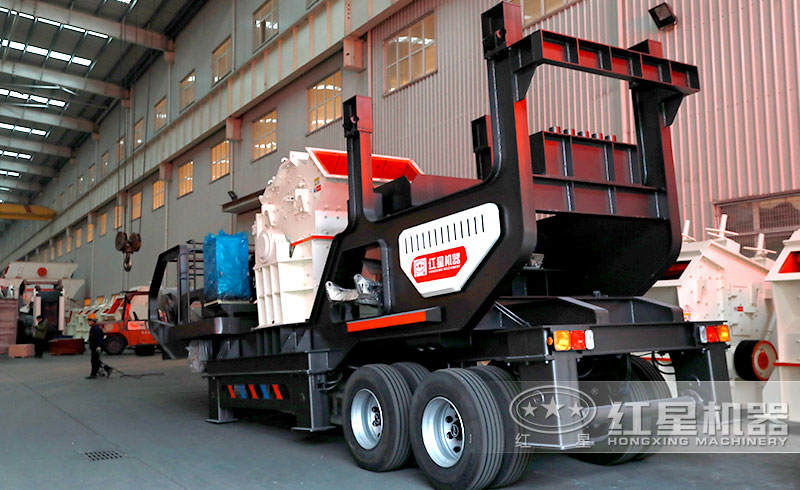 輪胎式移動(dòng)破碎機(jī)