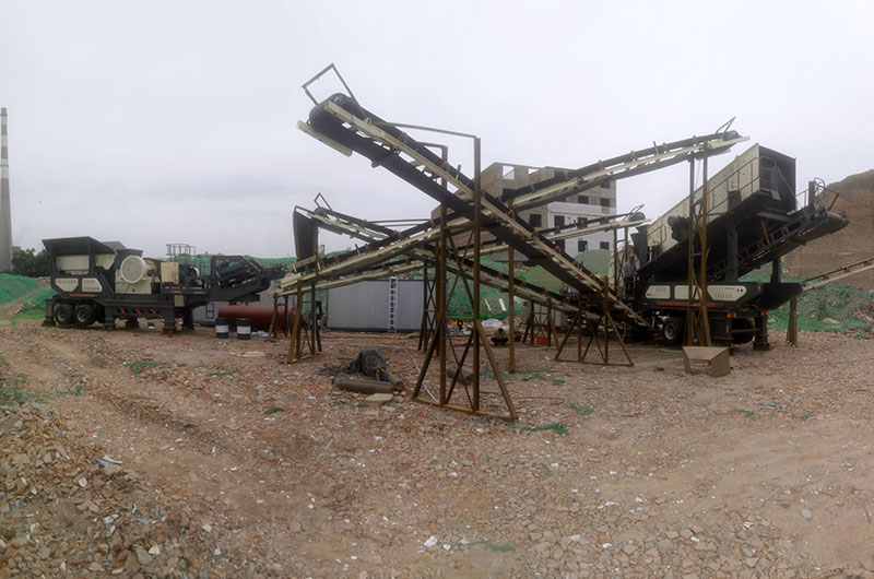 移動式石子破碎現(xiàn)場
