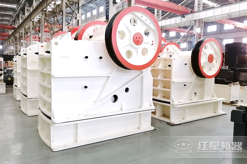 顎式破碎機(jī)車(chē)間