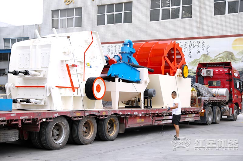 反擊式破碎機(jī)發(fā)貨現(xiàn)場