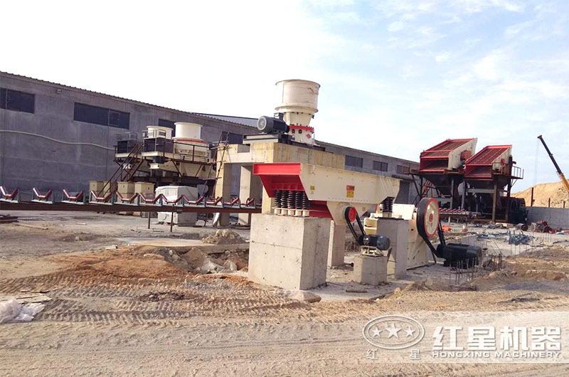 單缸圓錐式破碎機(jī)設(shè)備應(yīng)用現(xiàn)場